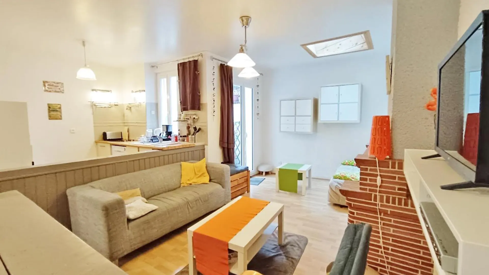 דירות Bagnères-de-Luchon Les Estives, T2 Bis, Centre Luchon, Wifi, 6 Personnes